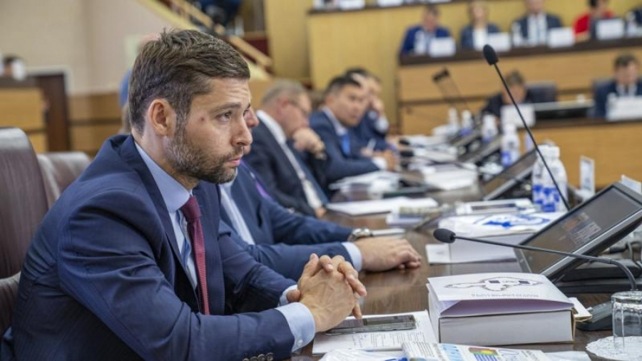 Почему спасительная толпа Александра Якубовского заставляет задуматься
