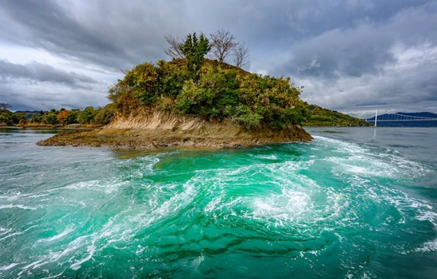 Пираты Мураками Кайзоку с островов Гэйё в море Сэтонайкай (префектуры Эхимэ, Хиросима)